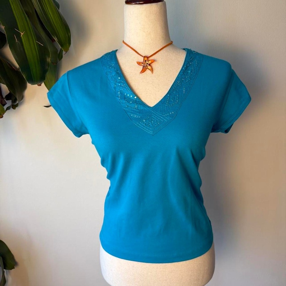 Chicos Teal Blue Beaded V Neck Baby Tee Mermaid Fairy Cotton Top Size 0 Small